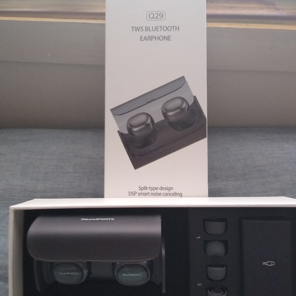 Bluetooth Earphones - Picture 2 of 2